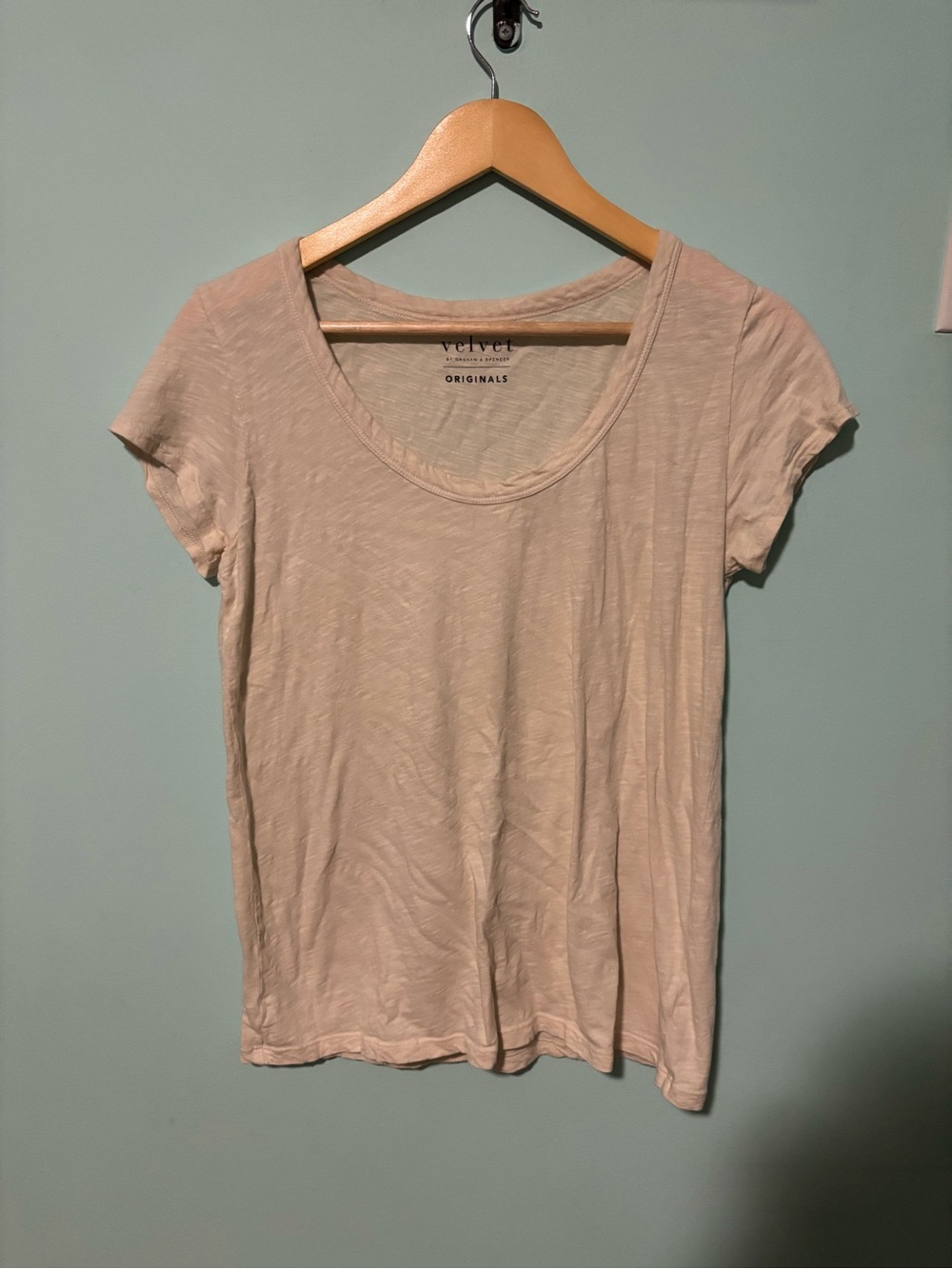 Velvet by Graham & Spencer Light Beige Scoop Neck Tee